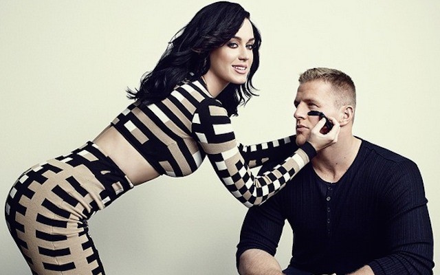 I mean seriously: he's still trying to maintain eye contact. Talk about focus.